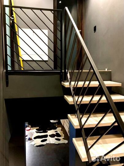 Лестница г-образная на дачу