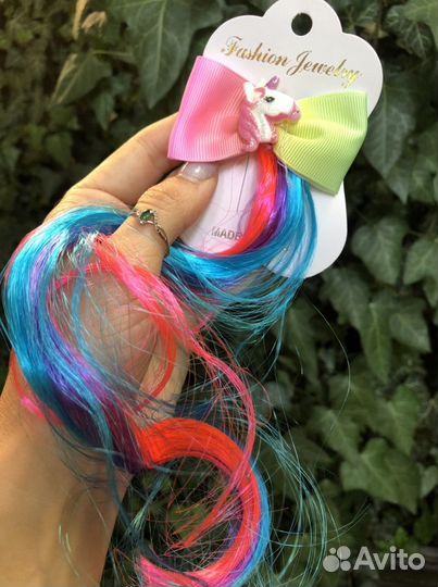 Заколки для волос новые