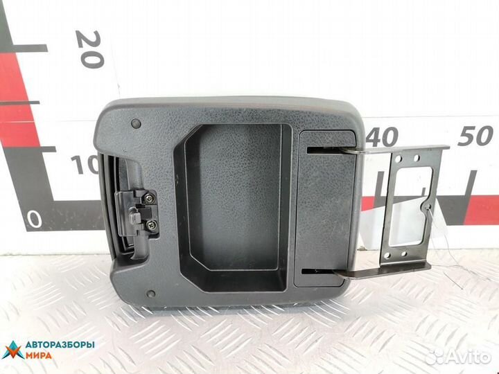 Подлокотник Suzuki Grand Vitara рест. 2006