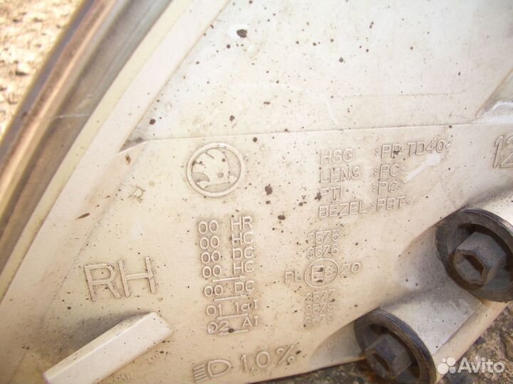 Фара правая Шкода Октавия А5 с04-09г