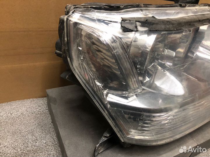 Стекло фары правой Suzuki Grand Vitara 05-15