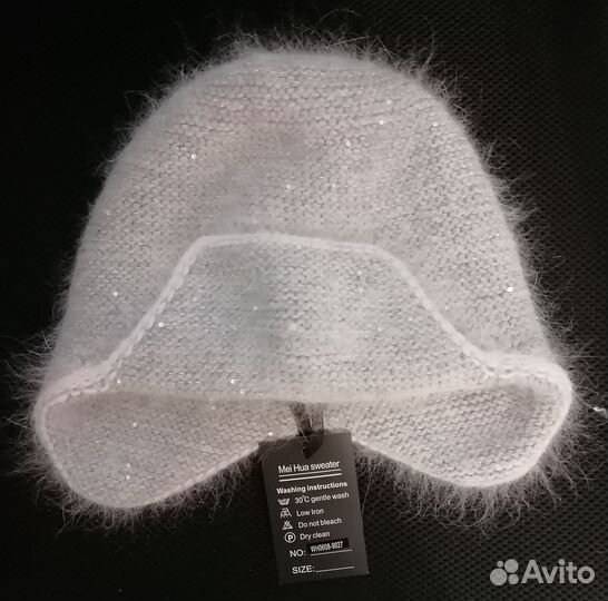 Шапка женская вязаная с 