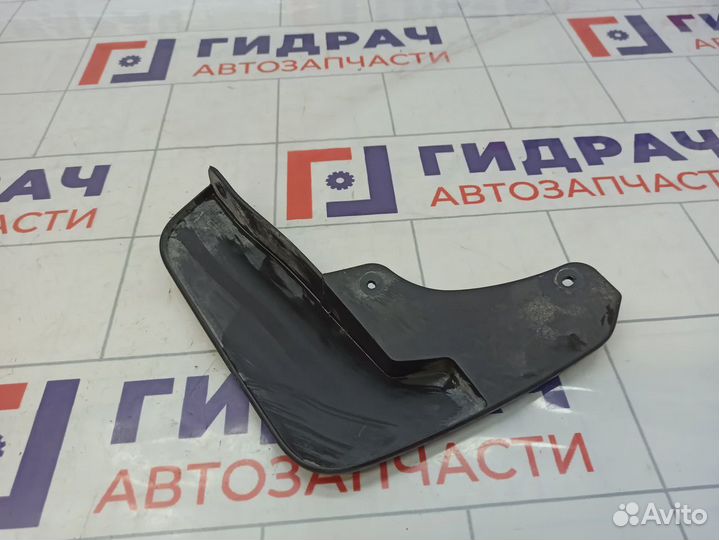 Брызговик передний левый Renault Arkana 638419269R