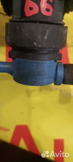 Клапан вентиляции картерных газов Mercedes-Benz