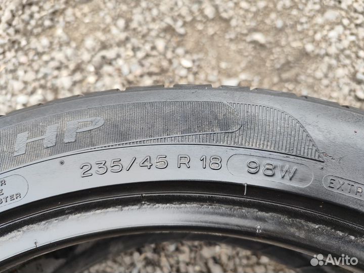 Michelin Primacy HP 235/45 R18 98W