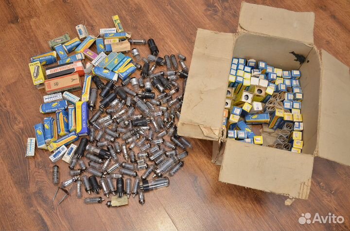 Радиолампы СССР полная коробка