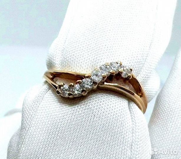 Золотое кольцо с камнем 16,5р