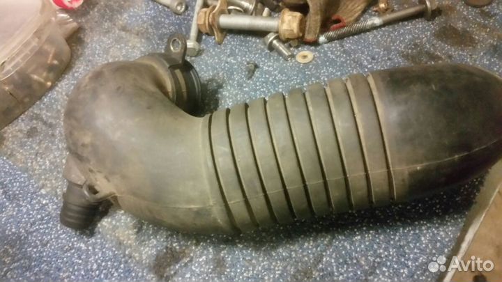 Патрубок воздушного фильтра audi A4 B6