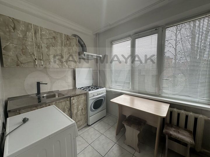 2-к. квартира, 53,8 м², 2/5 эт.