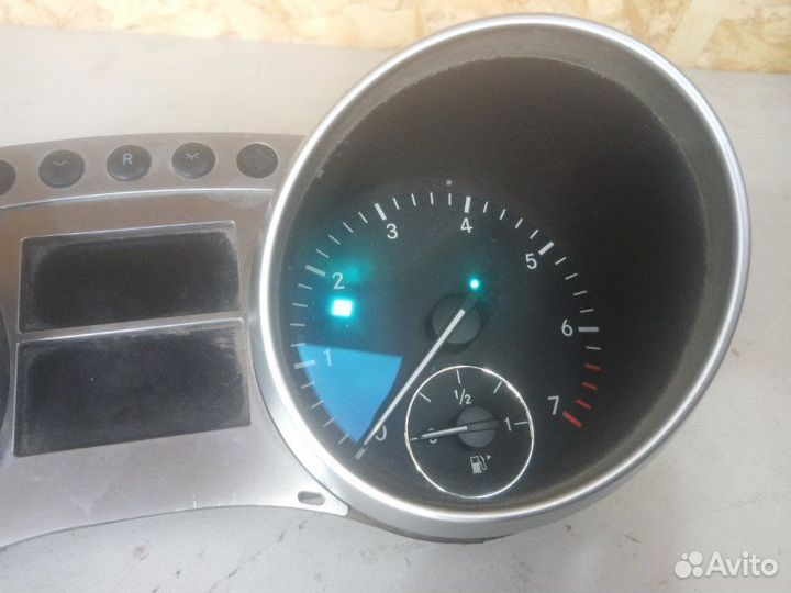 Панель приборов Mercedes Ml W164 2005-2011