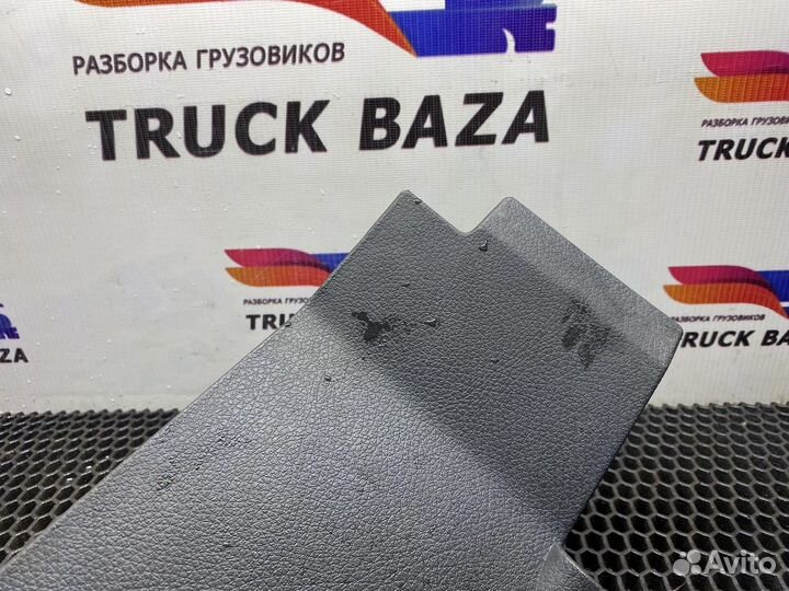 Обшивка блока педалей Mercedes-Benz Actros