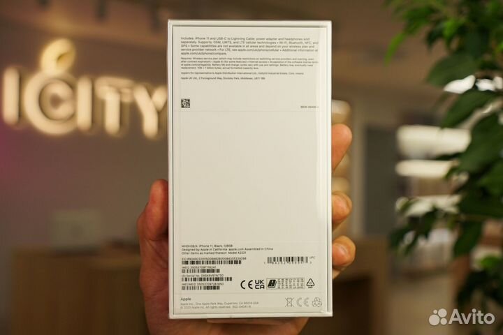 iPhone 11, 64 ГБ