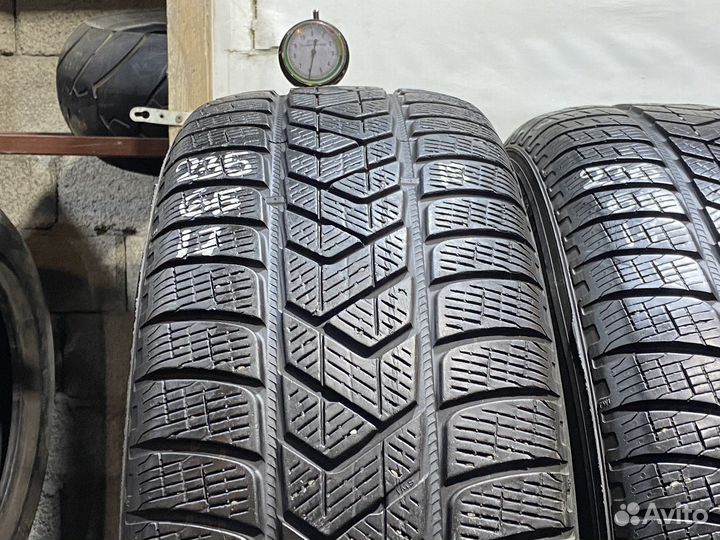 Pirelli Scorpion Winter 235/65 R17