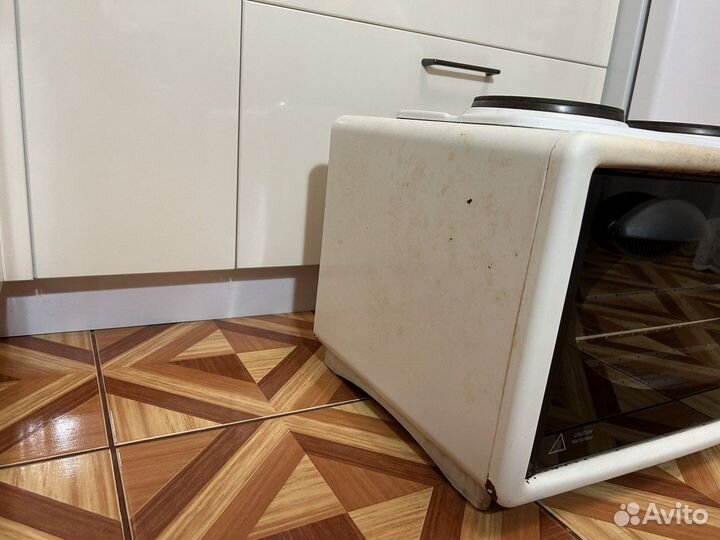 Электроплита с духовкой