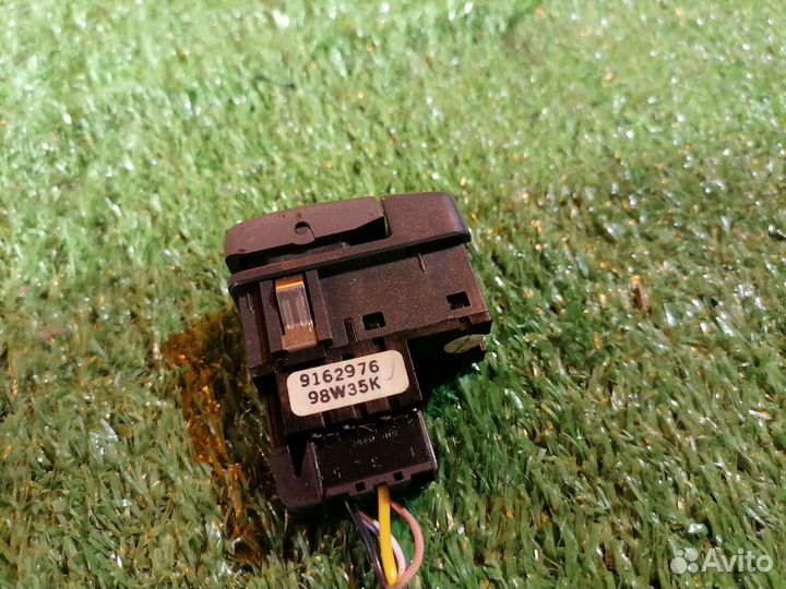 Кнопка противотуманных фар 9162976 Volvo V70 V70