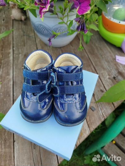 Ботинки для девочки