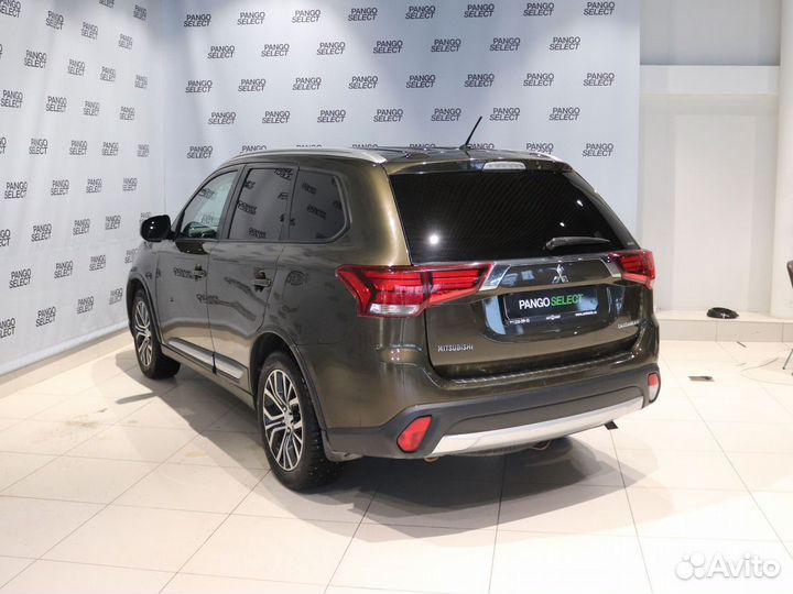 Mitsubishi Outlander 2.0 CVT, 2016, 128 879 км