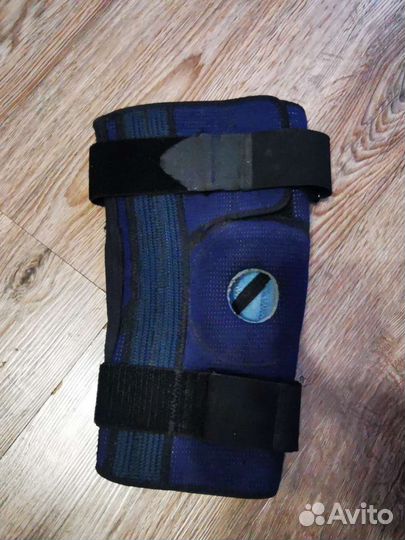 Бандаж на коленный сустав компрессионный Trevis M+