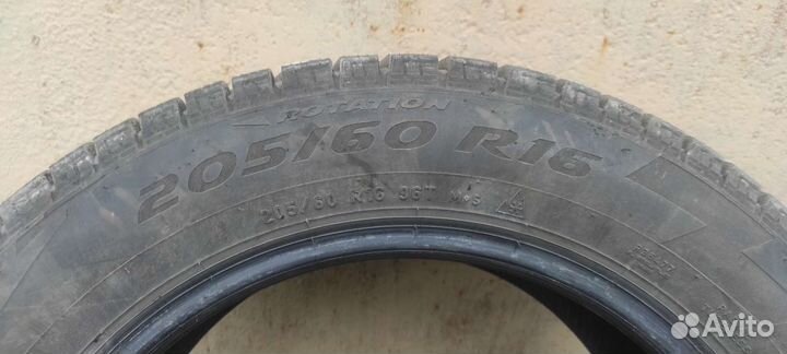 Pirelli Ice Zero 205/60 R16