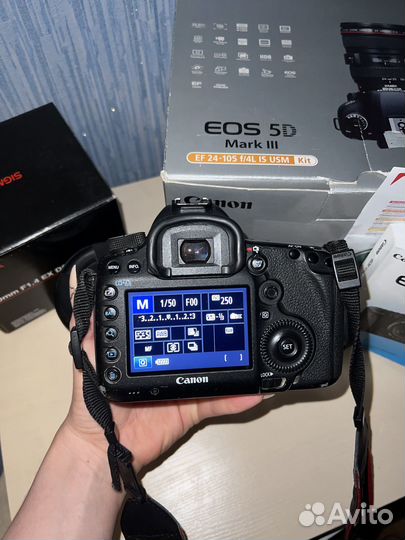 Canon 5D Mark III Body или +Sigma 50mm f/1.4 EX DG