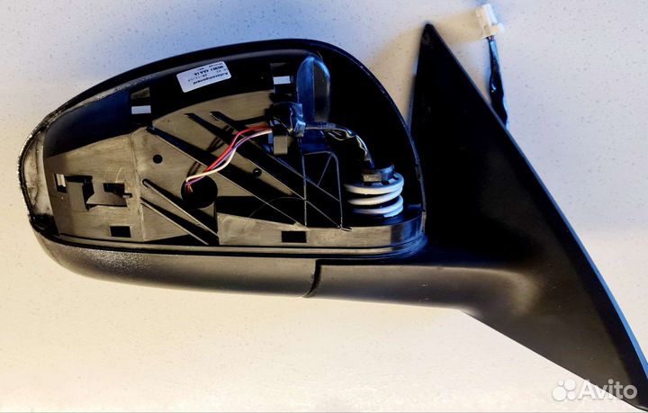 Зеркало (корпус) Nissan Almera G15 + полотно