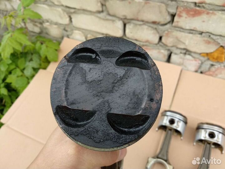 Шатун Kia Sportage 1 2.0 FE Поршень Спортейдж 1