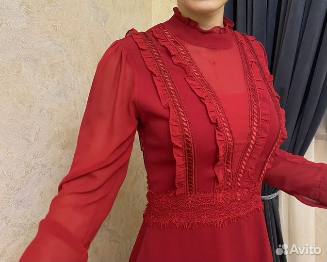 Вечернее платье