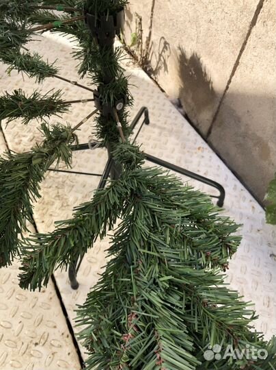 Елка искусственная