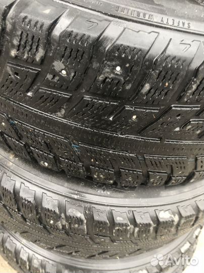 Kumho I'Zen KW22 235/65 R17