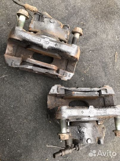 Суппорт тормозной Фольксваген туарег