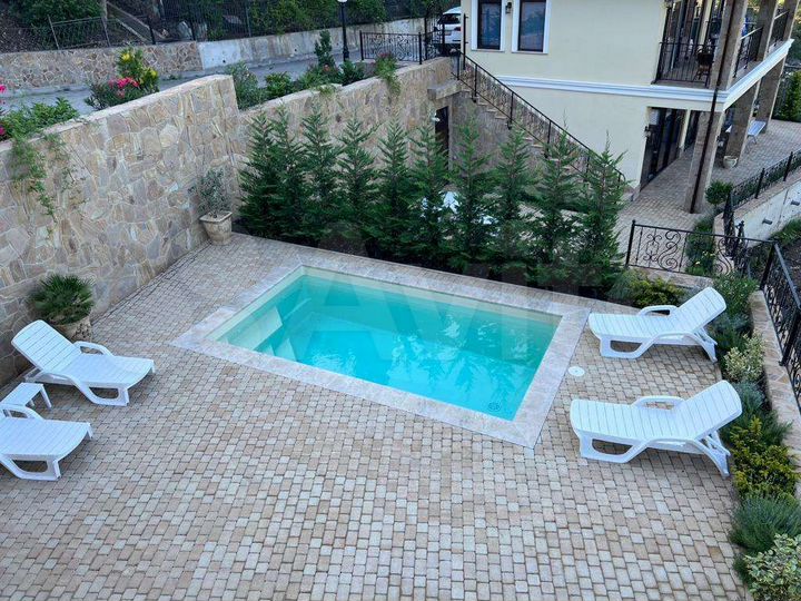 Дом 140 м² на участке 3,5 сот.