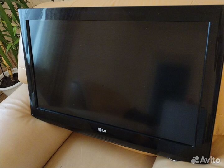 Телевизор LG 32