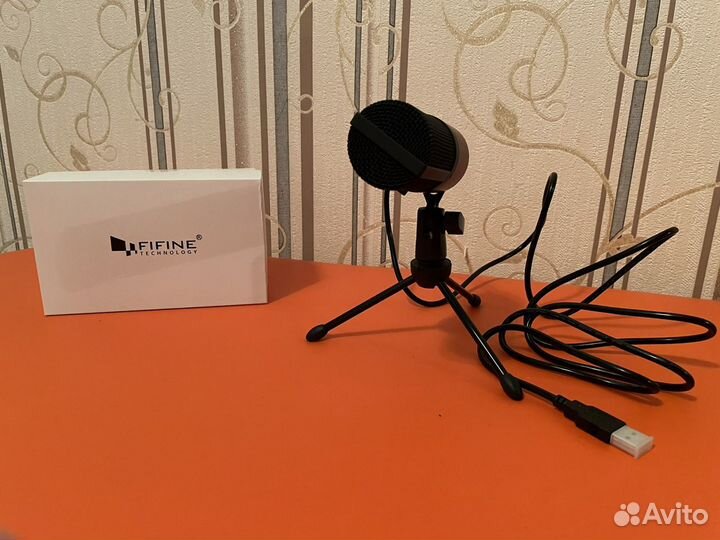 Микрофон студийный