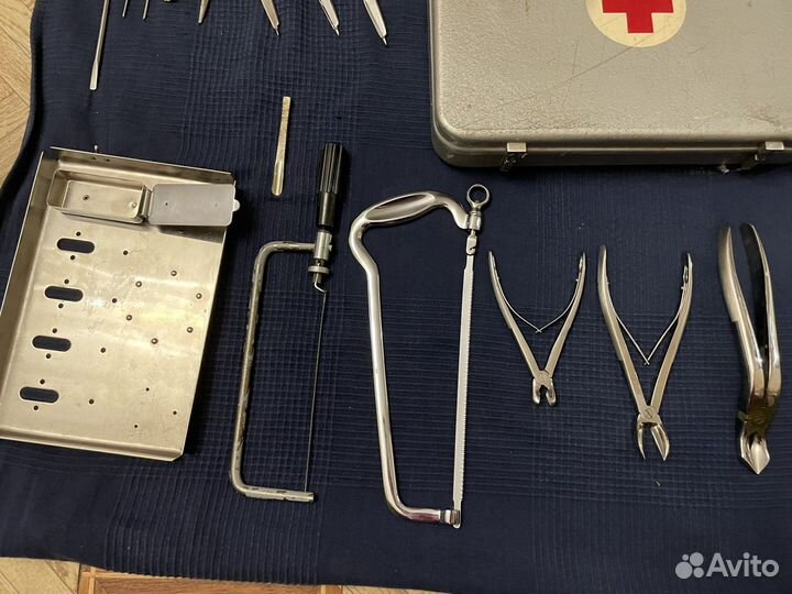 Хирургические медицинские инструменты