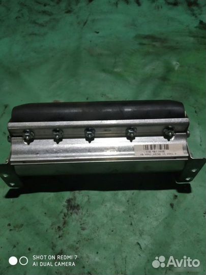 Подушка безопасности Mercedes-Benz