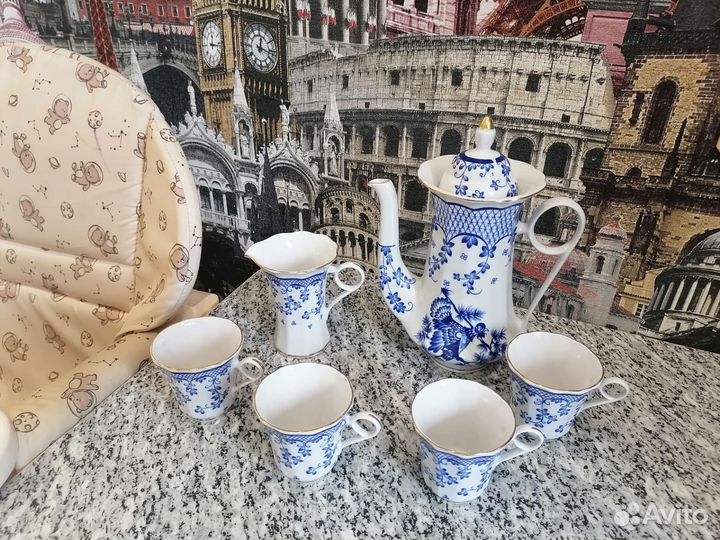 Набор фарфоровой посуды