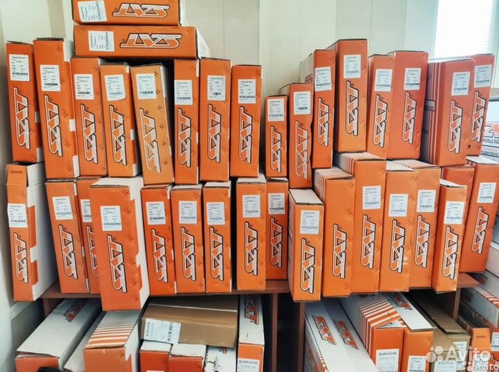 Радиатор охлаждения двигателя