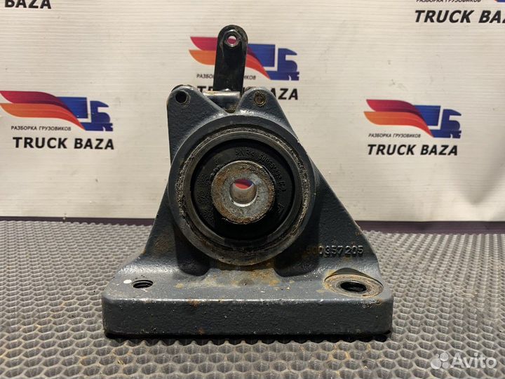 500357205 Кронштейн торсиона кабины правый