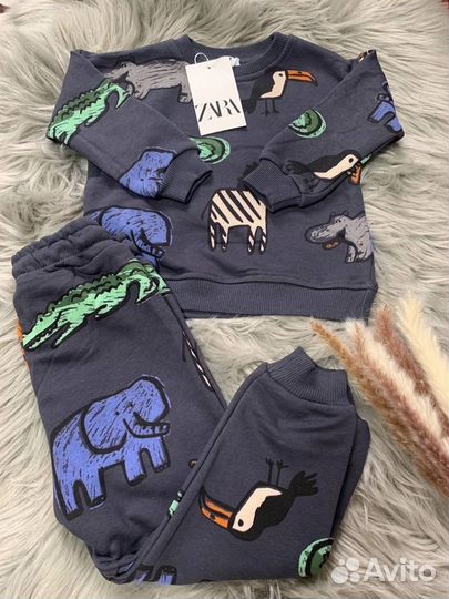 Костюм Zara для мальчика и девочки