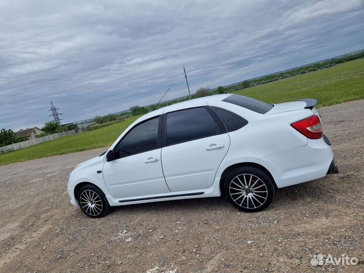 LADA Granta 1.6 МТ, 2013, 160 000 км