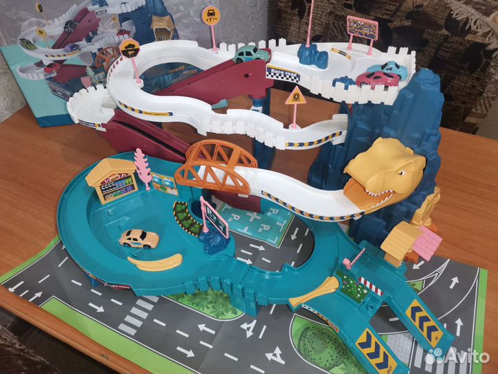Детский автотрек динозавр