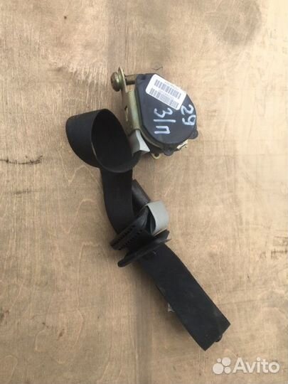 Ремень безопасности задний правый Ford Escape