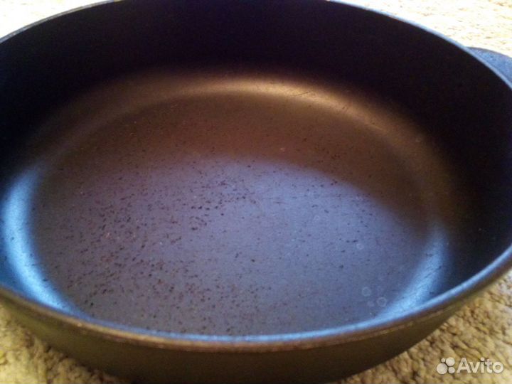 Сковорода литая Титан ''нмп'' D28cm