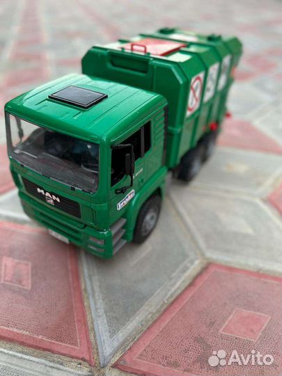 Мусоровоз bruder и камаз bruder