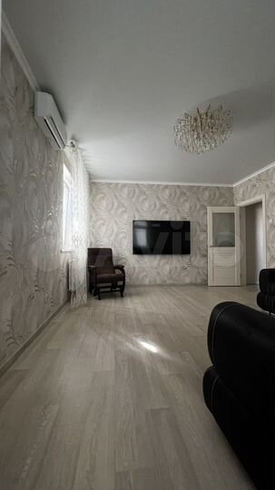 2-к. квартира, 56 м², 2/9 эт.