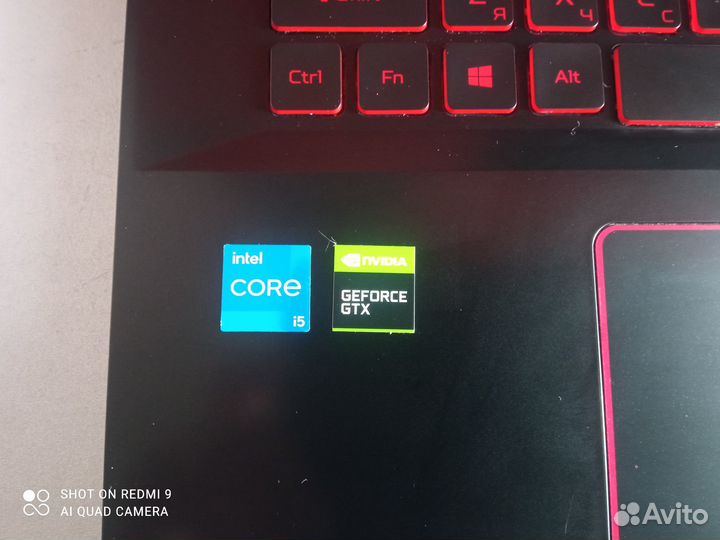 Огромный acer nitro i5-9300H 16Gb GTX 1050 SSD512