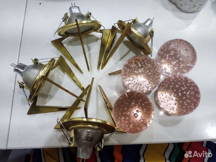 Точечные светильники для натяжных потолков