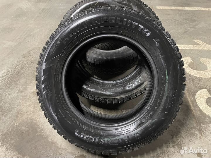 Nokian Tyres Hakkapeliitta 4 235/65 R16 100T