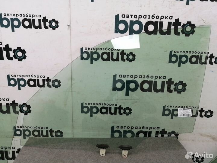 Стекло передней левой двери 84502-65J00 Suzuki