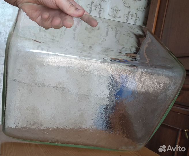 Полностью стеклянный аквариум (сплошной)